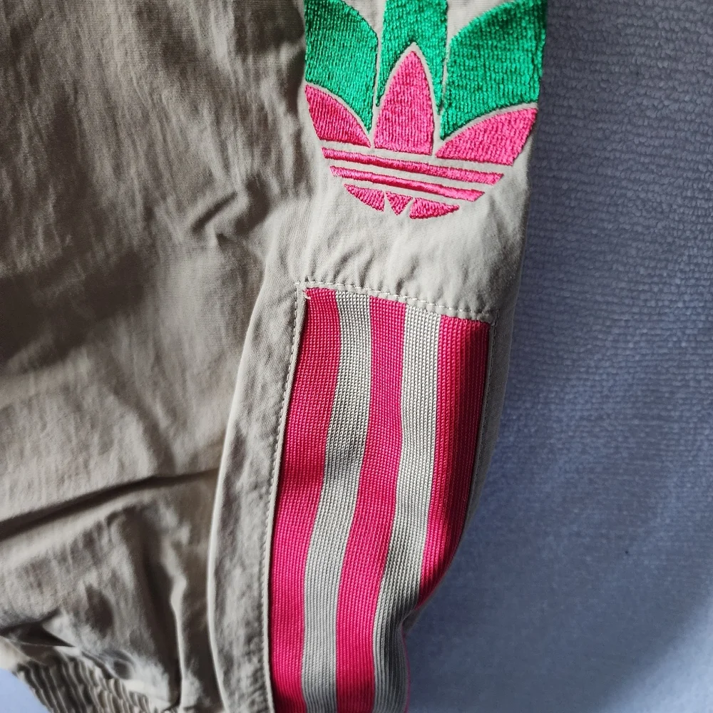 π EUC Vintage Nylon Jogger - Picture 5 of 7